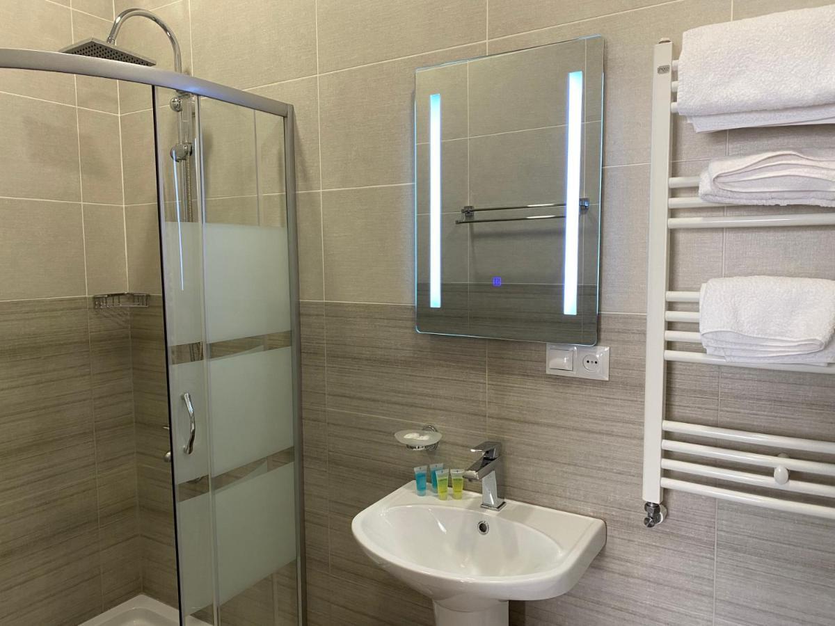 Hotel Sharl Ninotsminda Ngoại thất bức ảnh
